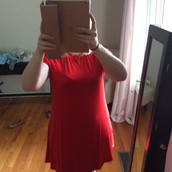 Red stretchy t-shirt dress - Picture 5 of 5